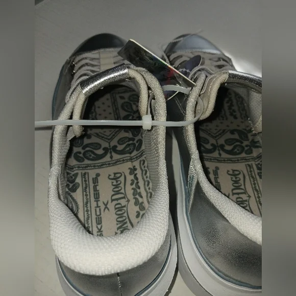 Skechers SLIP-INS Silver Sneakers , Snoop Dogg Ed. WOMENS Size 9 NWT - Picture 7 of 7